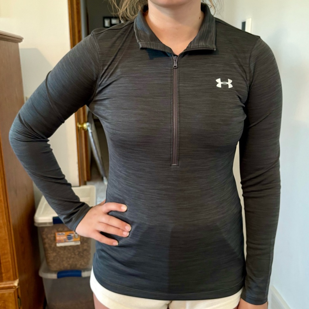 Under Armour Women's Fitted Heat Gear Long Sleeve Top, Size Small